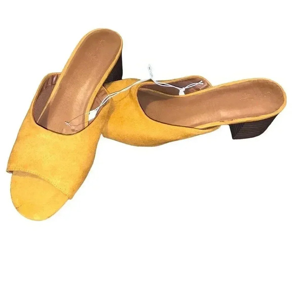 Universal thread open toe suede mule heels - Picture 1 of 3